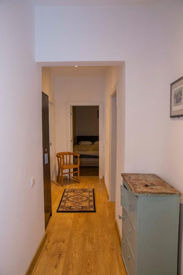 Central Sofia 3-Bedroom Apartment - Urban Art Gallery - Free Parking! Eksteriør bilde
