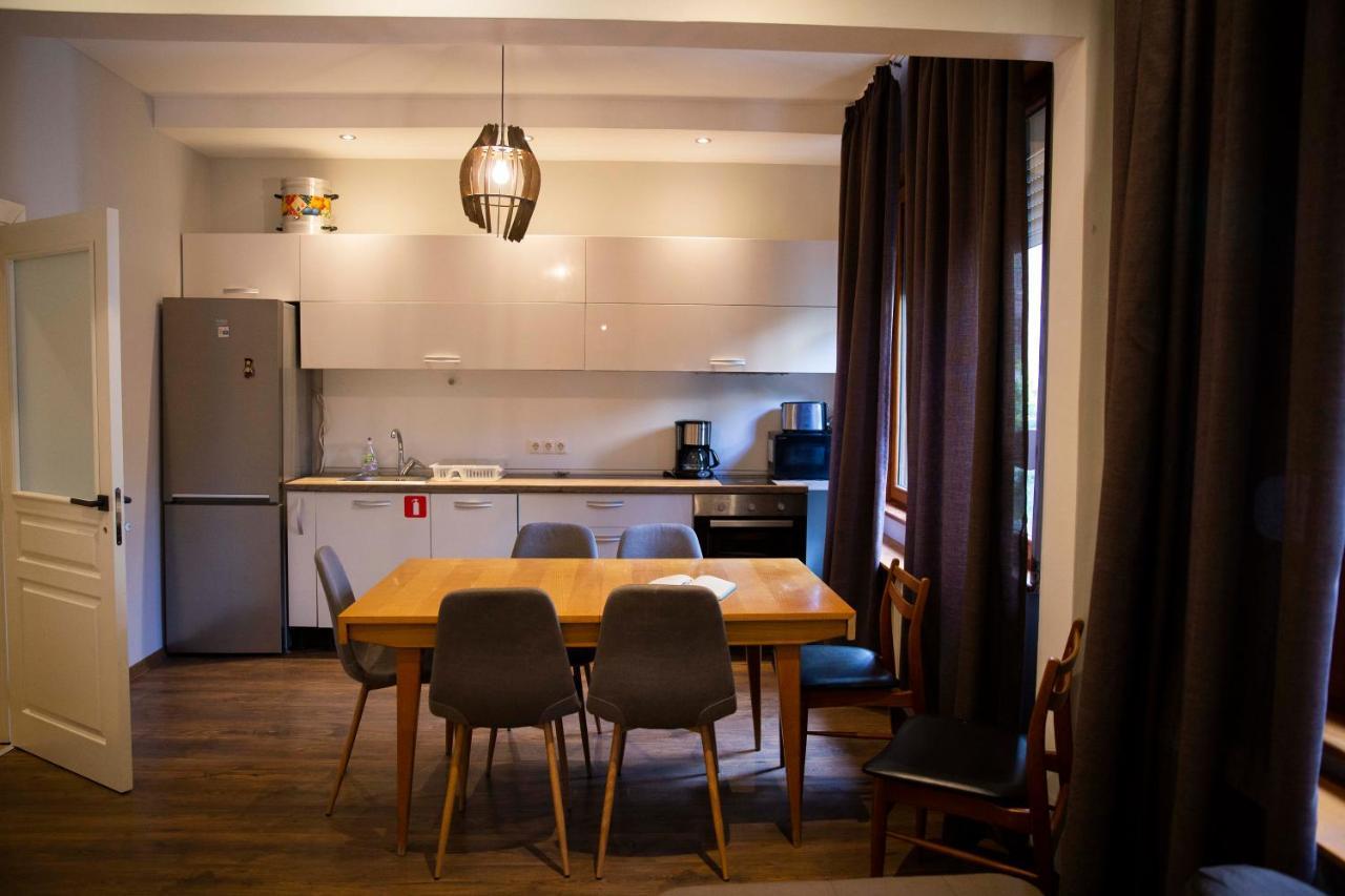 Central Sofia 3-Bedroom Apartment - Urban Art Gallery - Free Parking! Eksteriør bilde