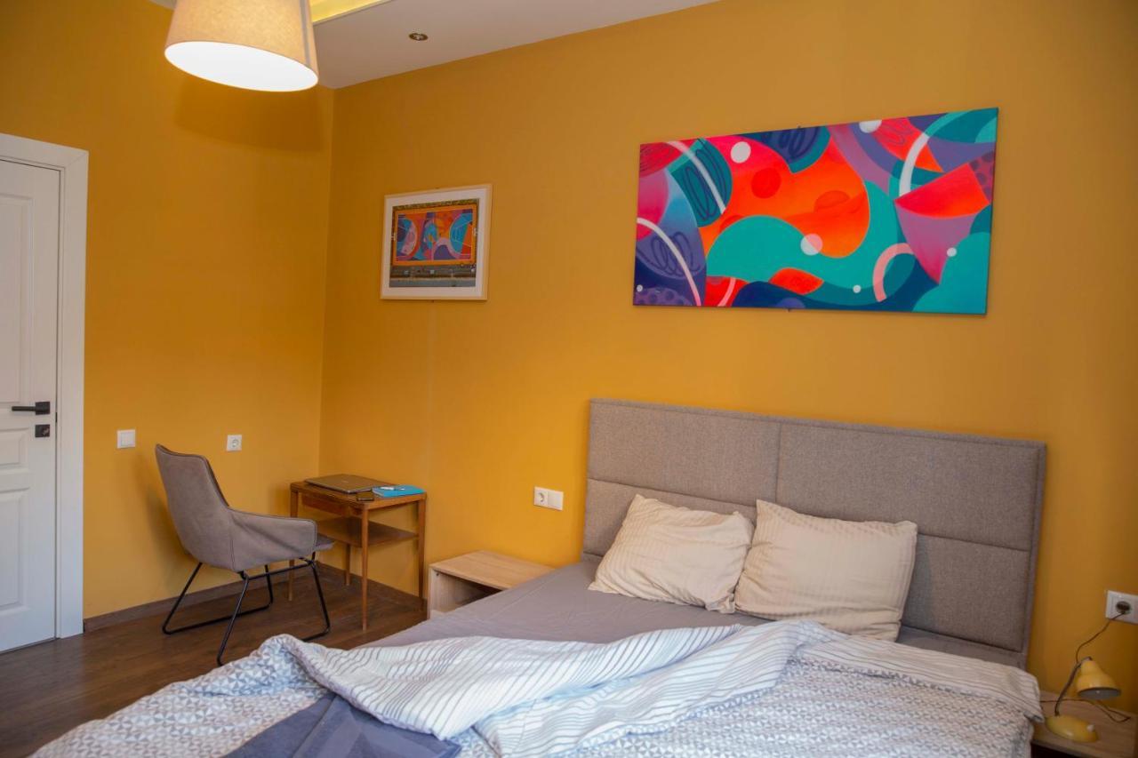 Central Sofia 3-Bedroom Apartment - Urban Art Gallery - Free Parking! Eksteriør bilde