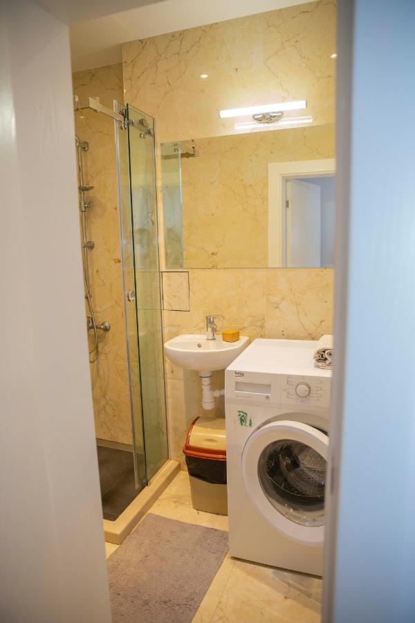 Central Sofia 3-Bedroom Apartment - Urban Art Gallery - Free Parking! Eksteriør bilde